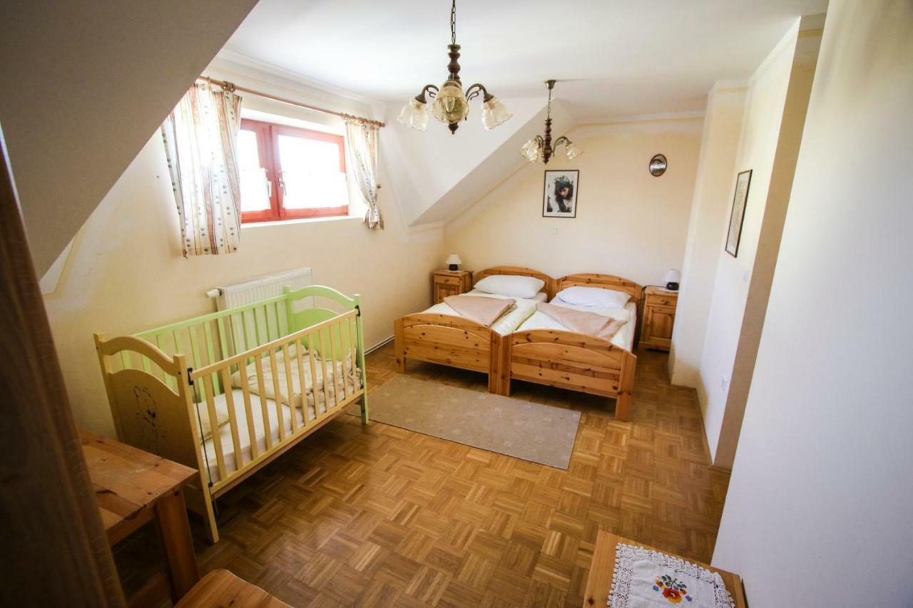 Moj Dom-Toplak Otel Jursinci Dış mekan fotoğraf
