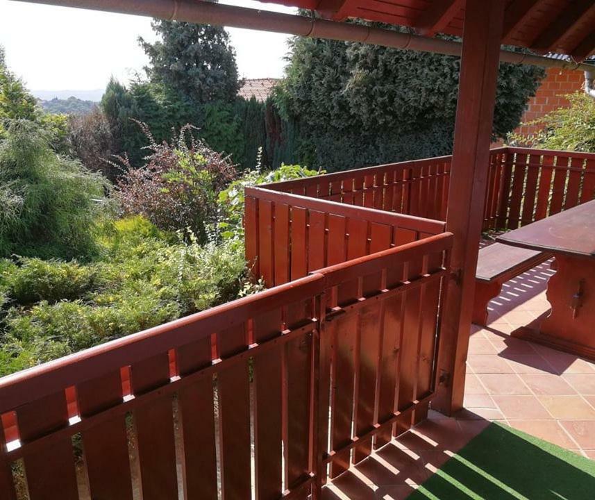 Moj Dom-Toplak Otel Jursinci Dış mekan fotoğraf